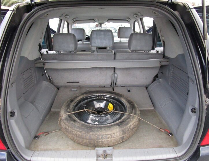 Mercedes-Benz Třídy M Kombi 2,7 l 120 kw