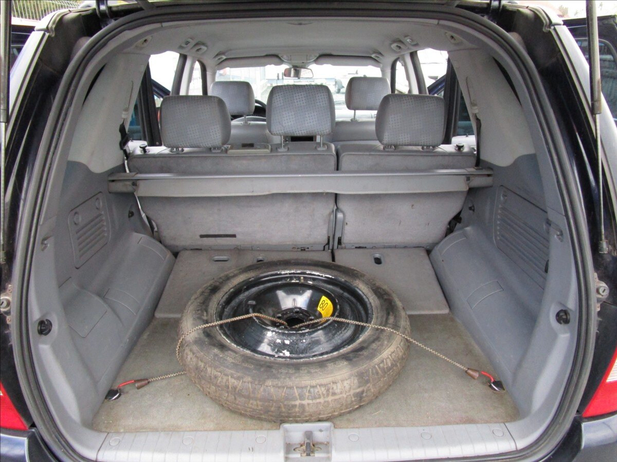 Mercedes-Benz Třídy M Kombi 2,7 l 120 kw