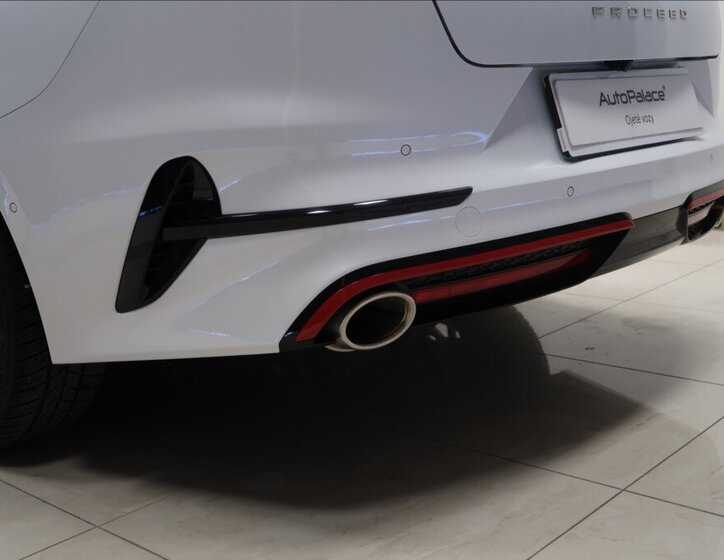 KIA ProCeed Kombi 1,6 l 150 kw