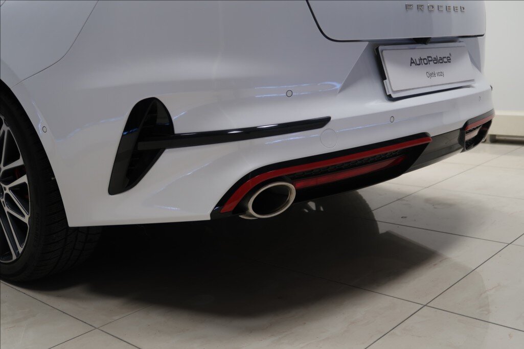 KIA ProCeed Kombi 1,6 l 150 kw