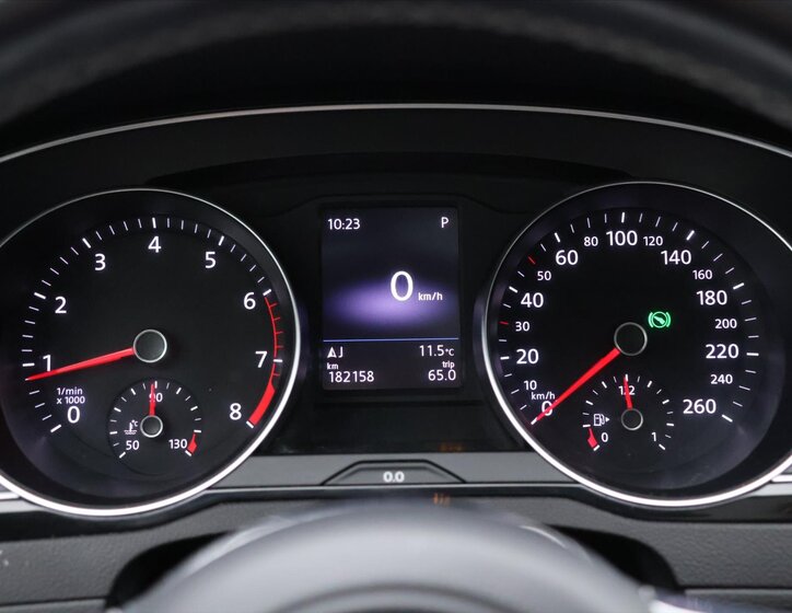 Volkswagen Passat Kombi 2,0 l 206 kw