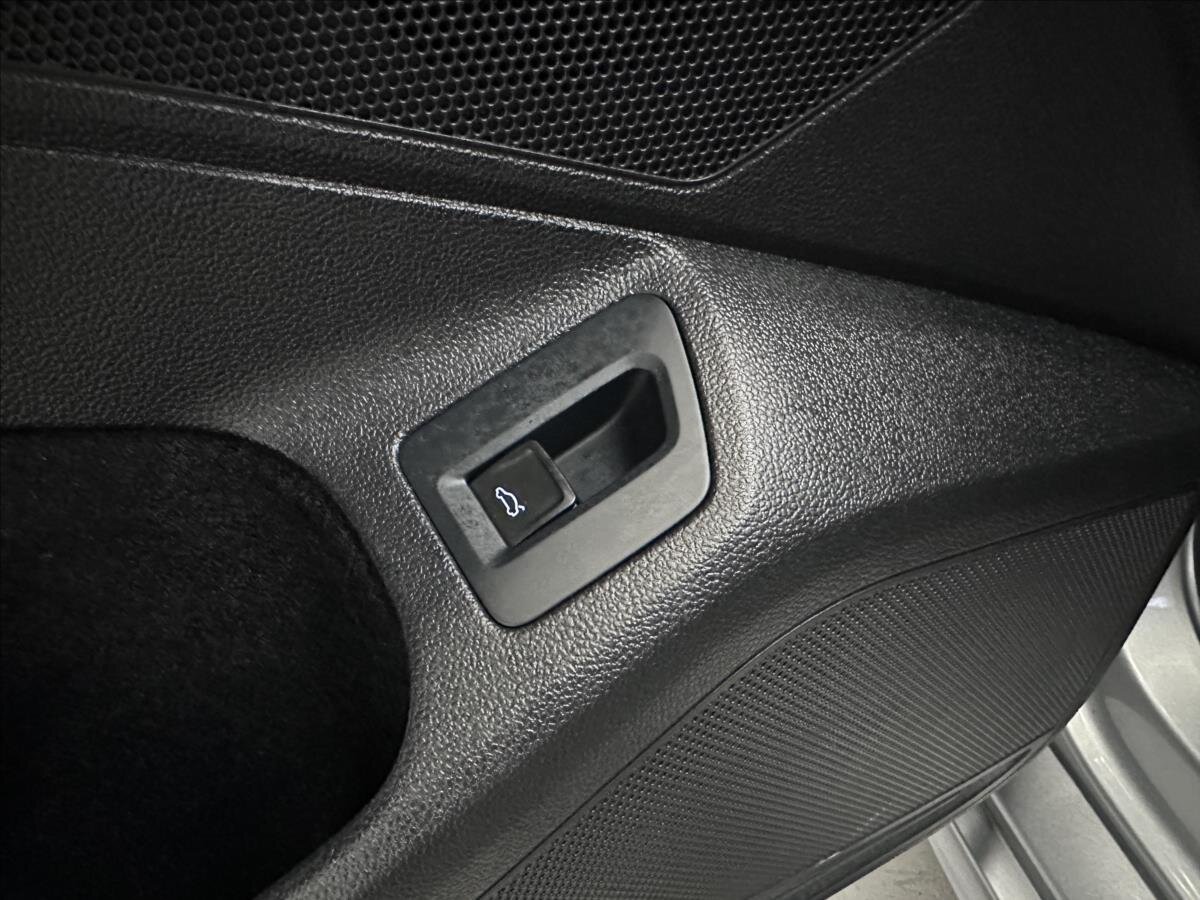 Volkswagen Passat Sedan 2,0 l 162 kw