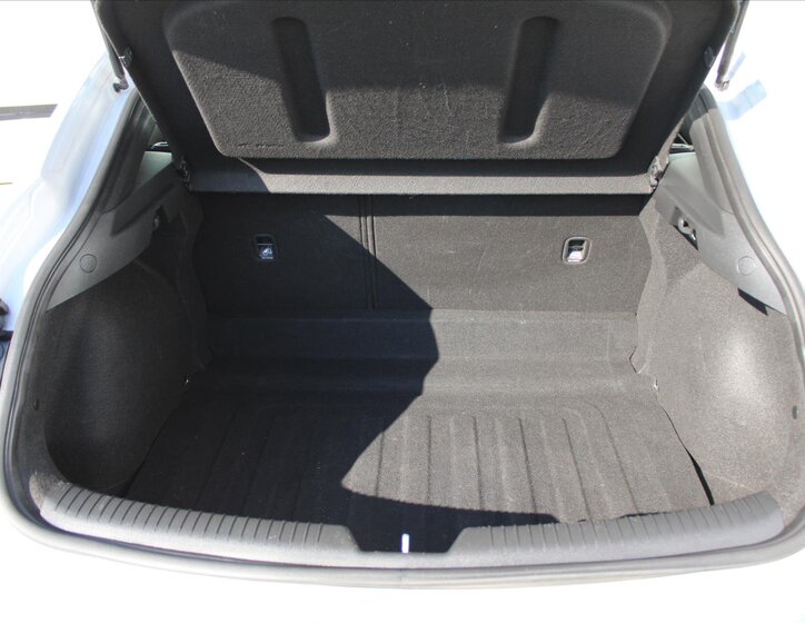 Hyundai i30 Hatchback 998,0 88 kw