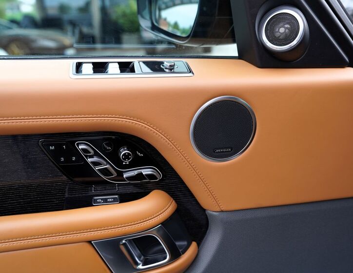 Land Rover Range Rover 16