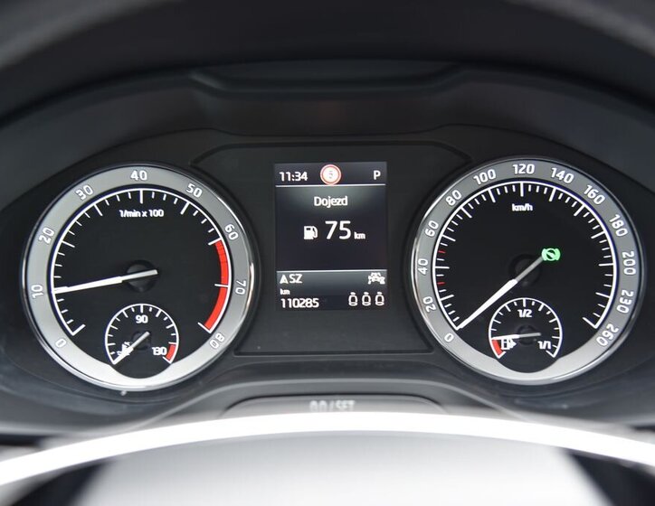 Škoda Karoq SUV / Terénní 1,5 l 110 kw