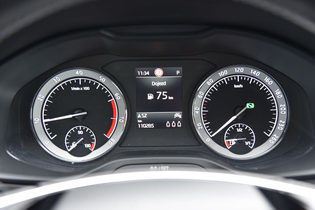 Škoda Karoq SUV / Terénní 1,5 l 110 kw