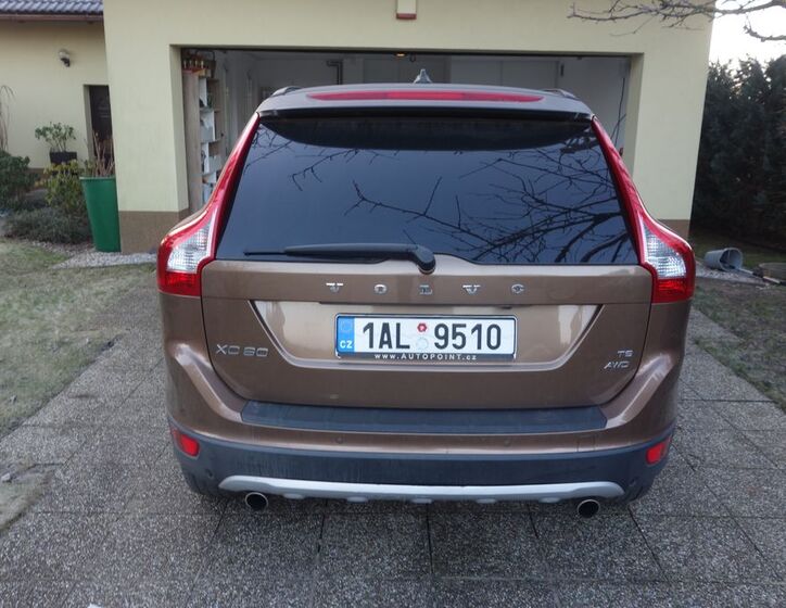 Volvo XC60 6