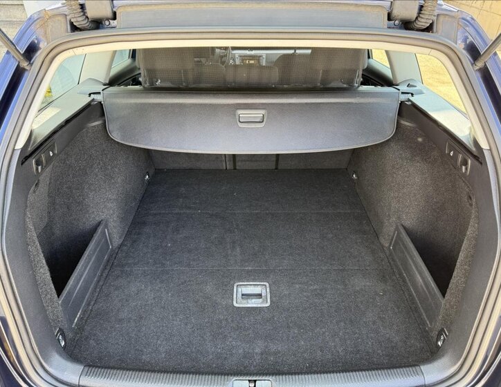 Volkswagen Passat Kombi 2,0 l 103 kw