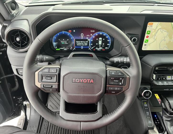 Toyota Land Cruiser 16