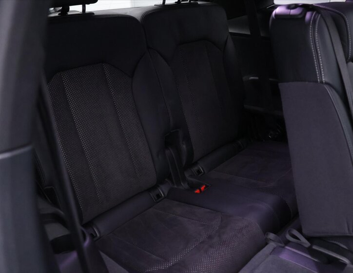 Audi Q7 SUV / Terénní 3,0 l 200 kw