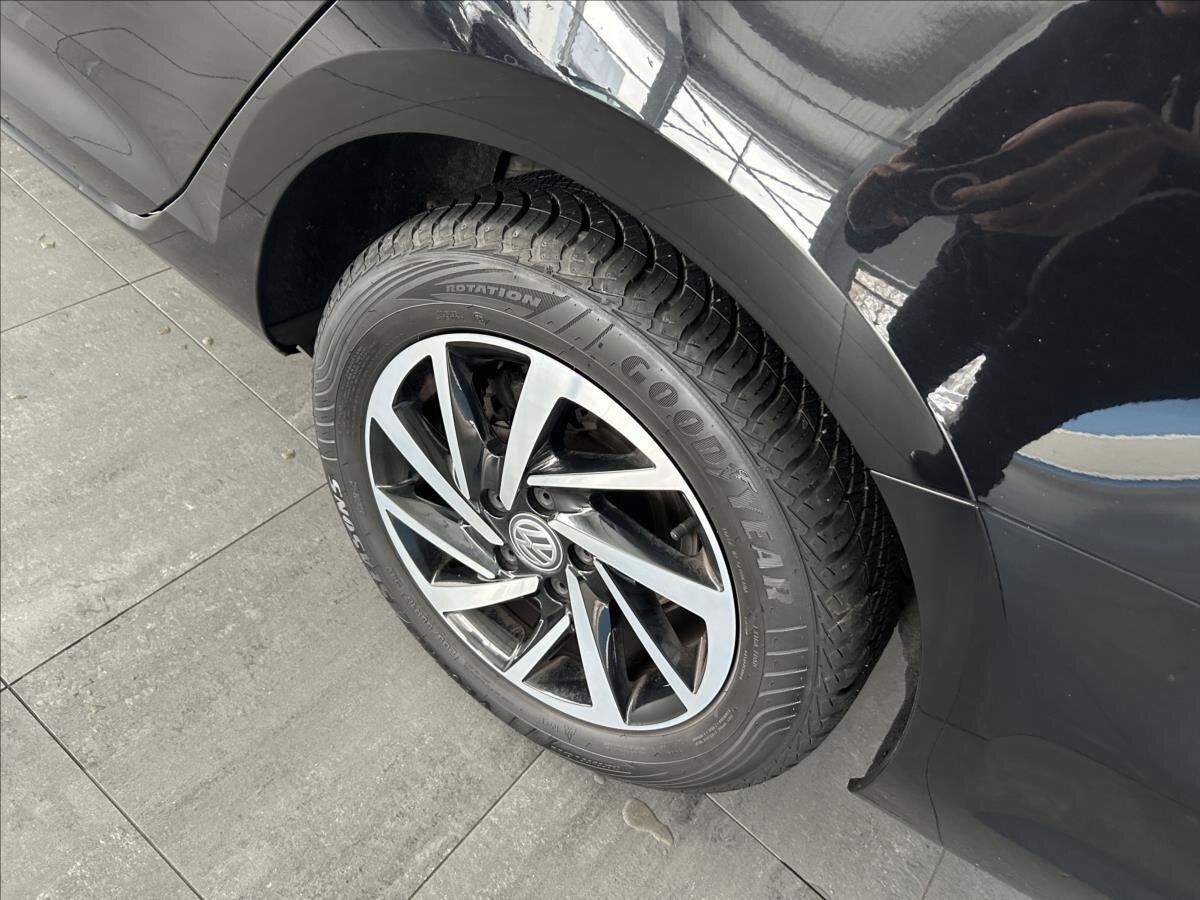 Volkswagen Golf Kombi 1,6 l 85 kw