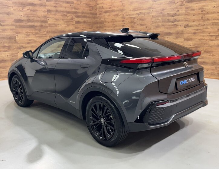 Toyota C-HR 3