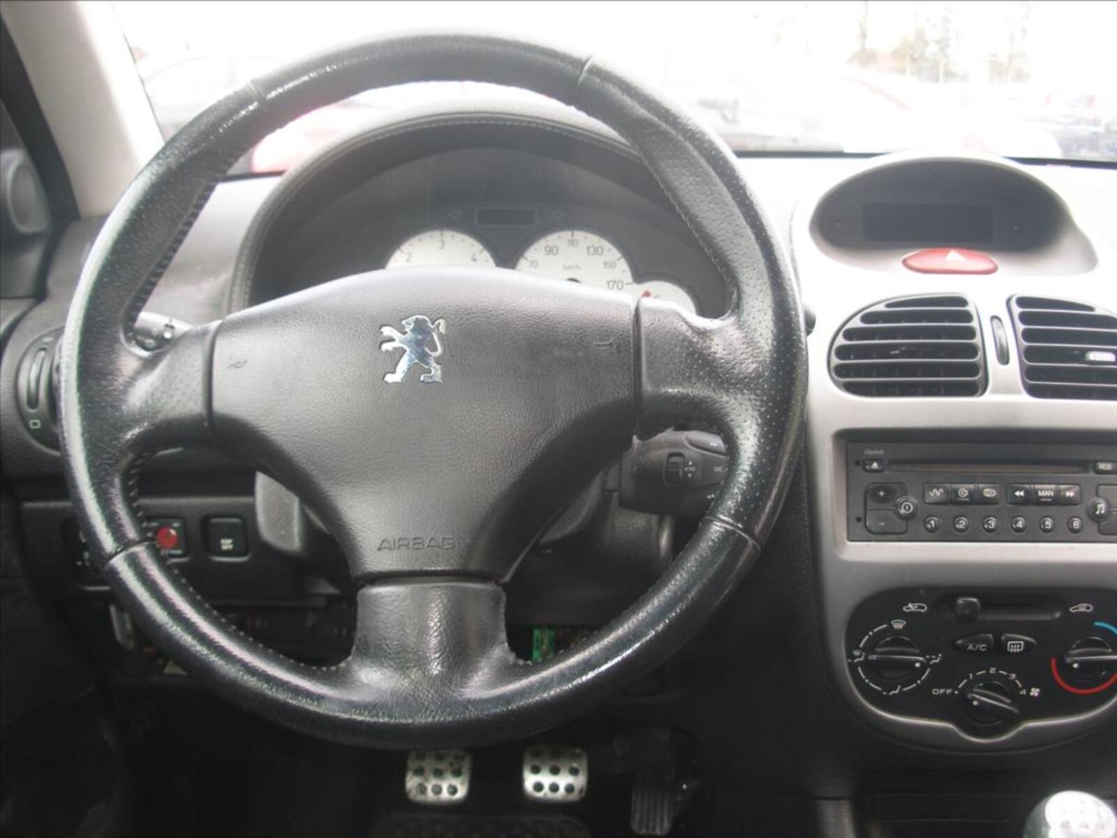 Peugeot 206 8