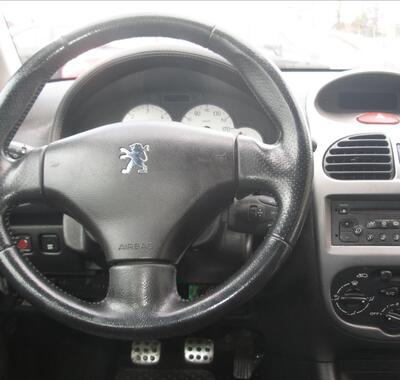 Peugeot 206 8