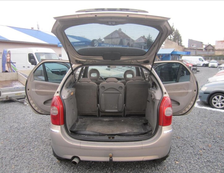 Citroën Xsara Picasso Kombi 1,6 l 80 kw