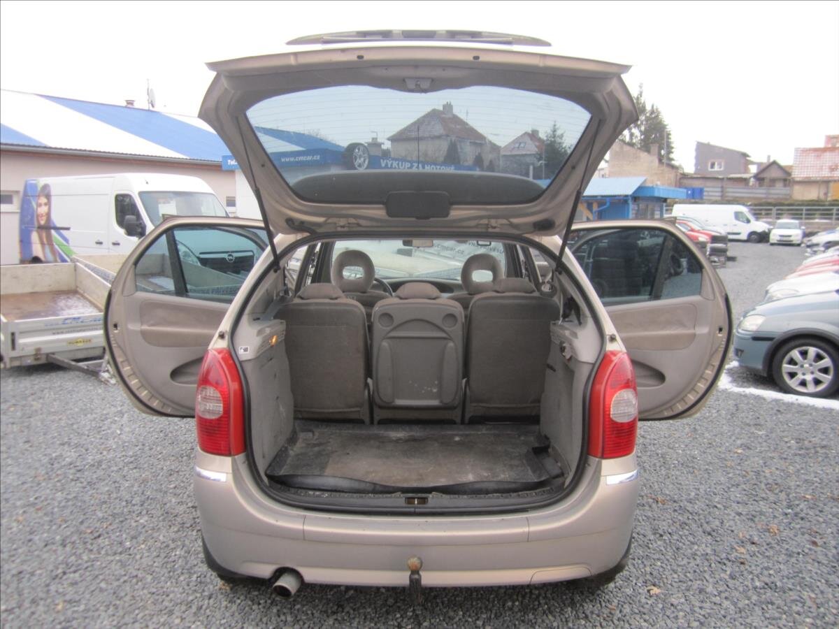 Citroën Xsara Picasso Kombi 1,6 l 80 kw