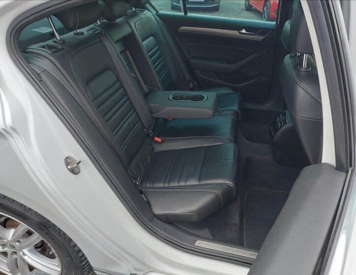 Volkswagen Passat 22