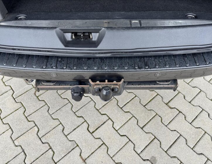 Ford Tourneo Custom Kombi 2,0 l 136 kw