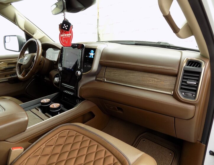 Dodge RAM Pick-up 5,7 l 295 kw