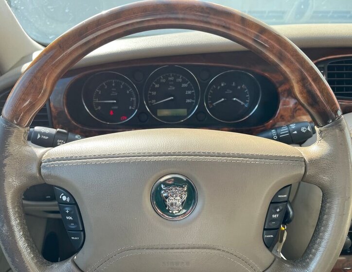 Jaguar XJ Sedan 3,0 l 175 kw