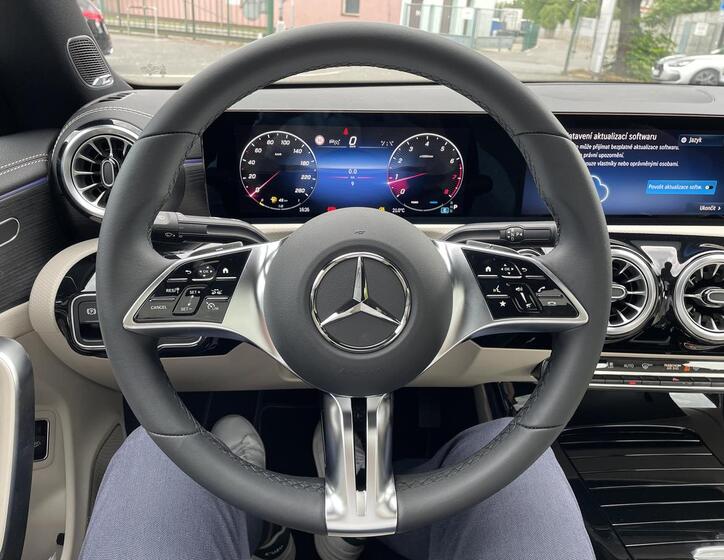 Mercedes-Benz CLA 11