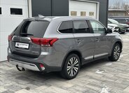 Mitsubishi Outlander SUV 2,0 l 110 kw