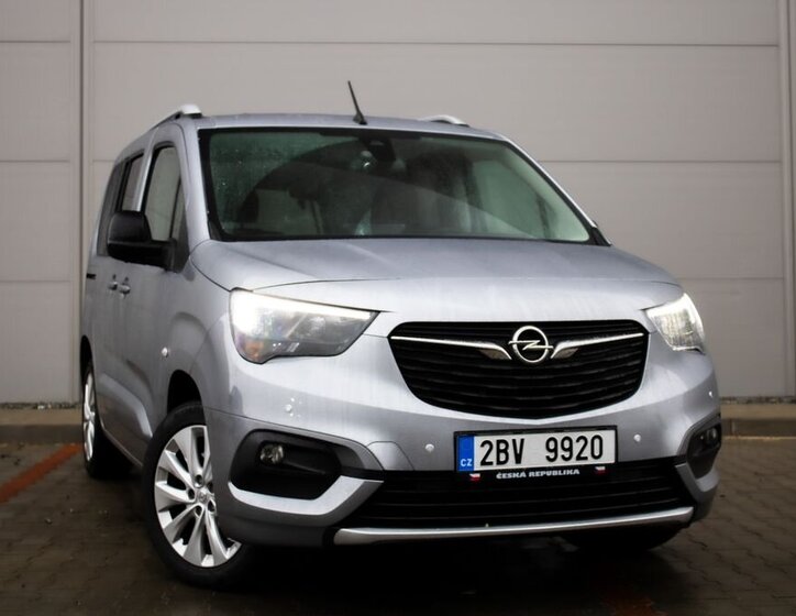 Opel Combo MPV 1,2 l 96 kw