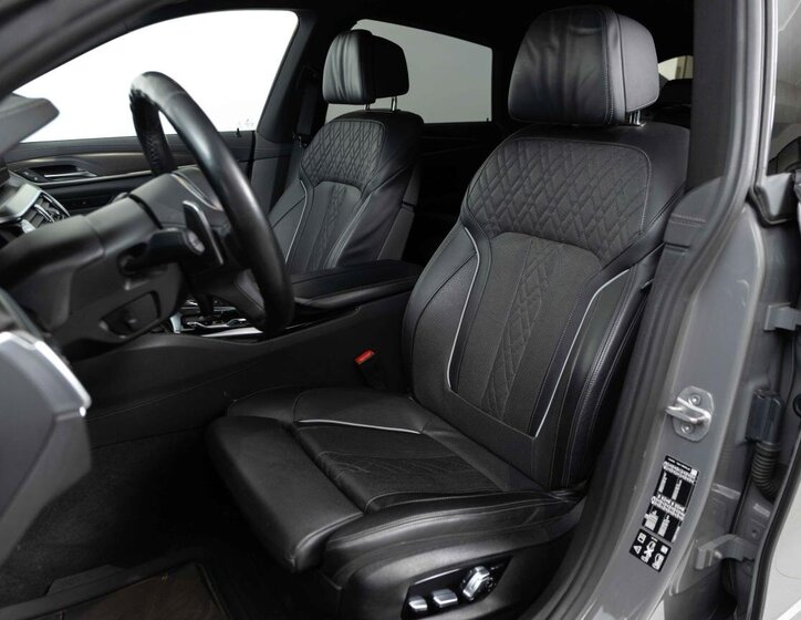 BMW Řada 6 Liftback 3,0 l 250 kw