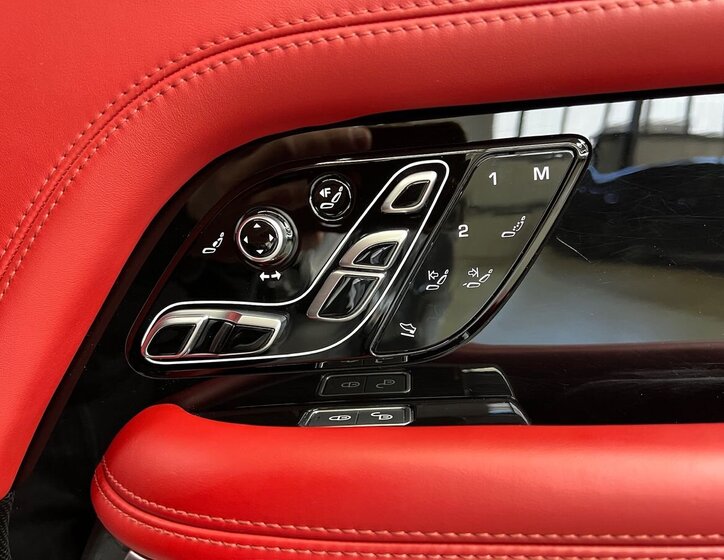 Land Rover Range Rover SUV / Terénní 3,0 l 190 kw