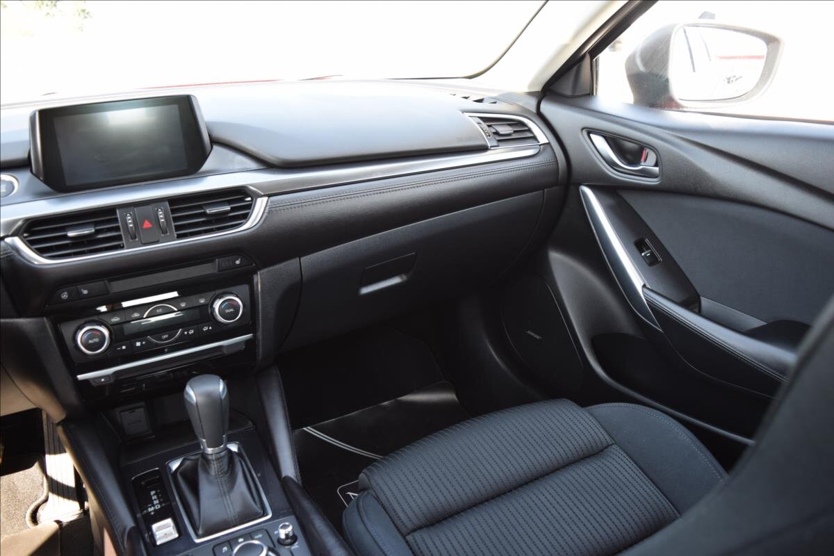 Mazda 6 Sedan / Limuzína 2,5 l 141 kw