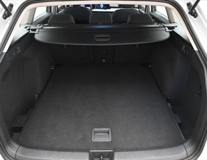 Volkswagen Golf Kombi 2,0 l 110 kw