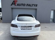 Tesla Model S 7