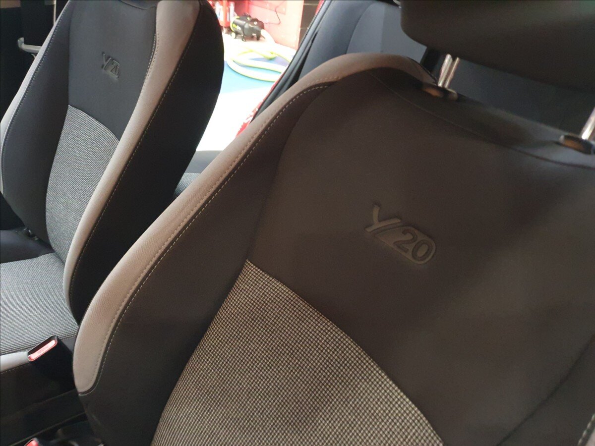 Toyota Yaris Hatchback 1,5 l 82 kw