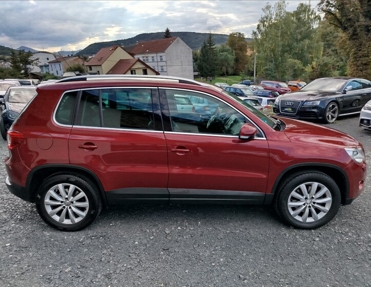 Volkswagen Tiguan 7
