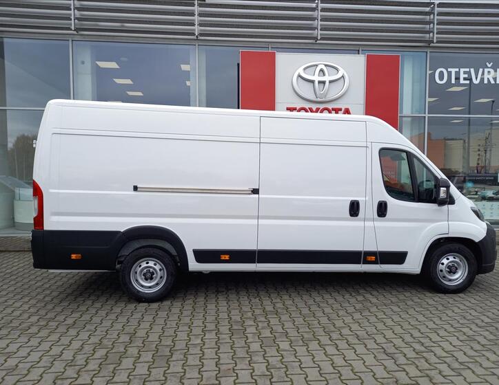 Toyota Proace Max 6