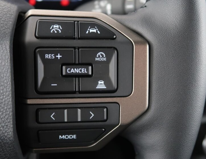 Toyota Land Cruiser SUV / Terénní 2,8 l 151 kw