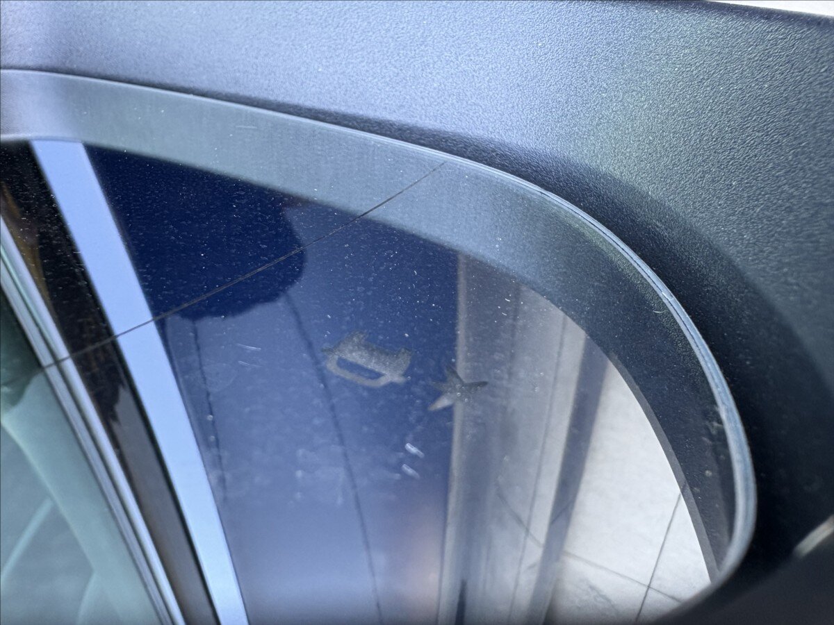 Opel Insignia Kombi 2,0 l 128 kw