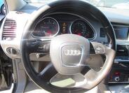 Audi Q7 11