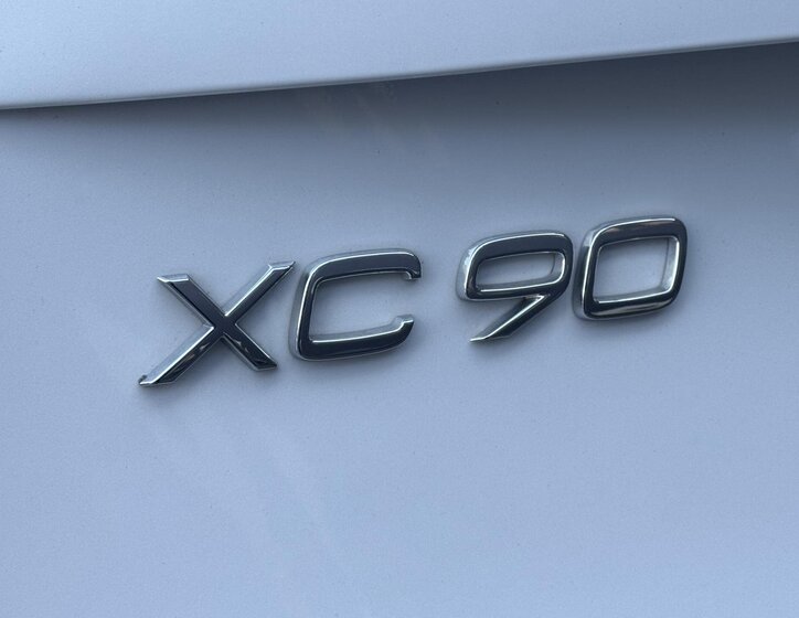 Volvo XC90 SUV / Terénní 2,0 l 173 kw