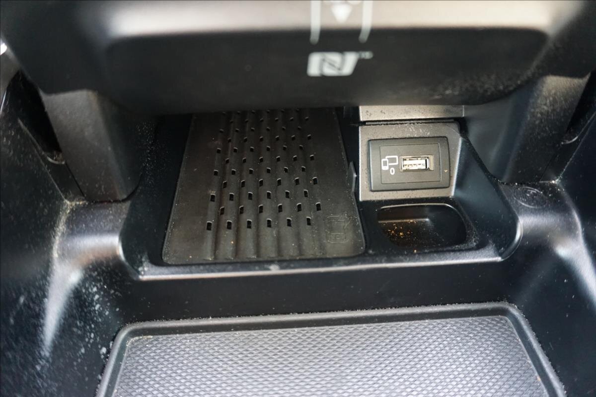 Mercedes-Benz Třídy E Sedan / Limuzína 4,0 l 450 kw