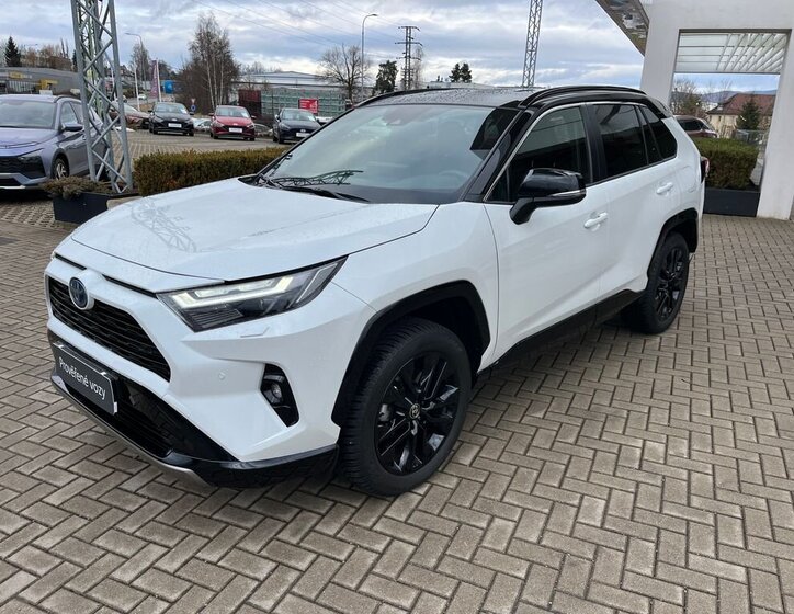 Toyota RAV4 SUV 2,5 l 131 kw