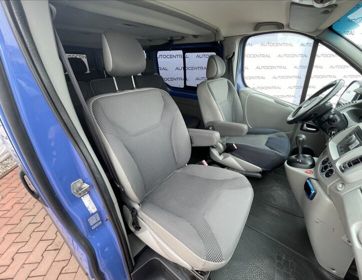 Opel Vivaro MPV 2,5 l 107 kw