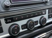 Volkswagen Multivan 27