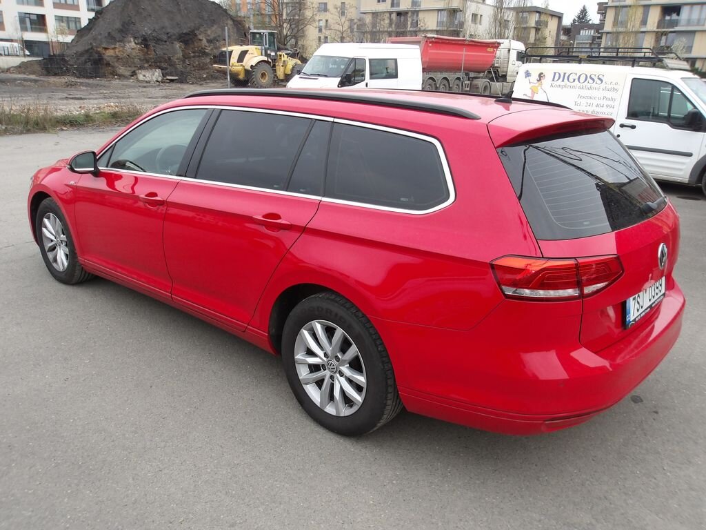 Volkswagen Passat Kombi 1,6 l 88 kw