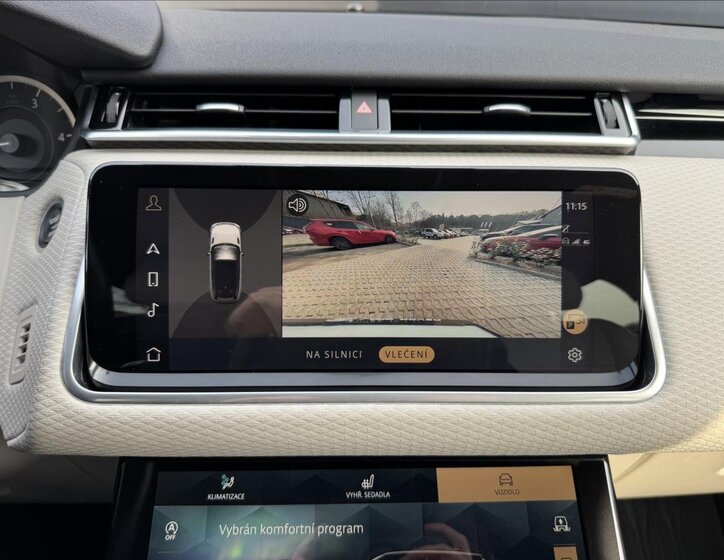 Land Rover Range Rover Velar SUV / Terénní 3,0 l 221 kw