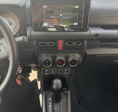 Suzuki Jimny 11