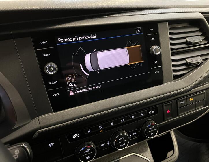 Volkswagen Caravelle 11