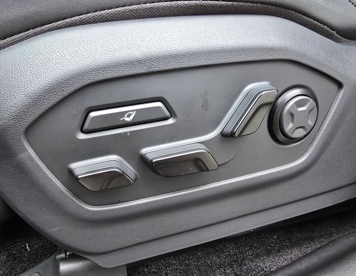 Hyundai Santa Fe SUV / Terénní 1,6 l 158 kw