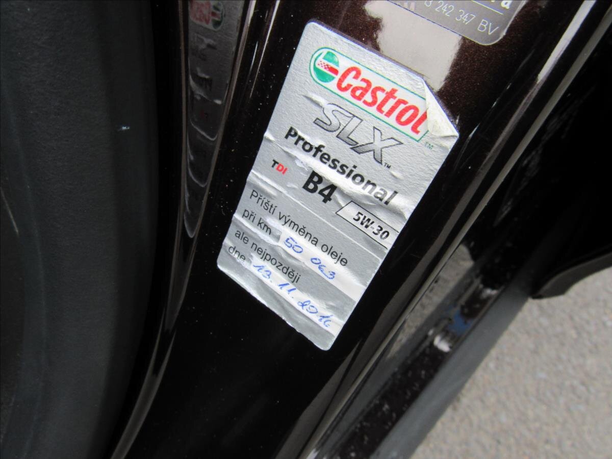 Opel Insignia Sedan / Limuzína 2,0 l 118 kw