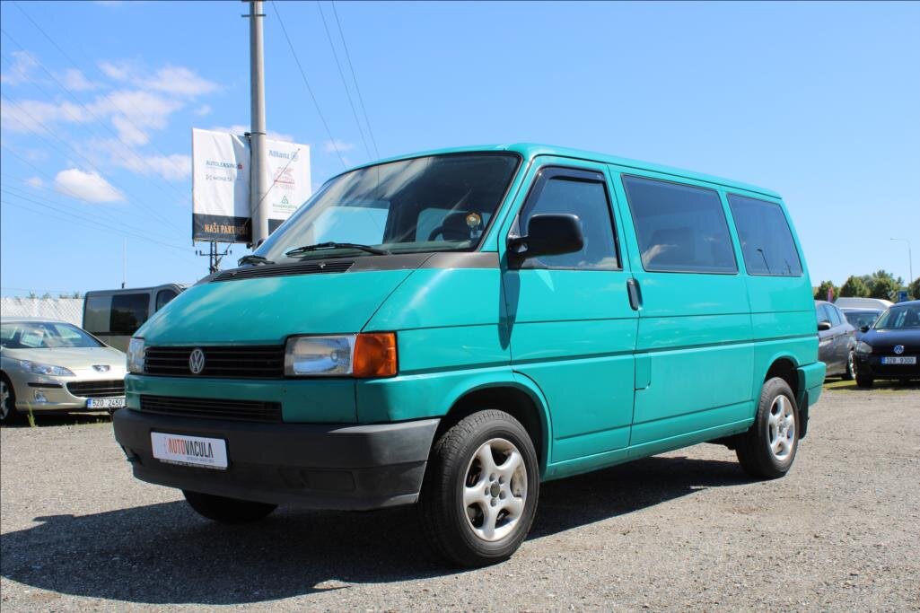 Volkswagen Caravelle Kombi 2,4 l 57 kw
